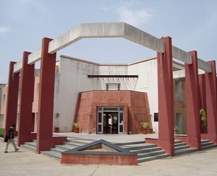 HNGU Academic Building photo 14